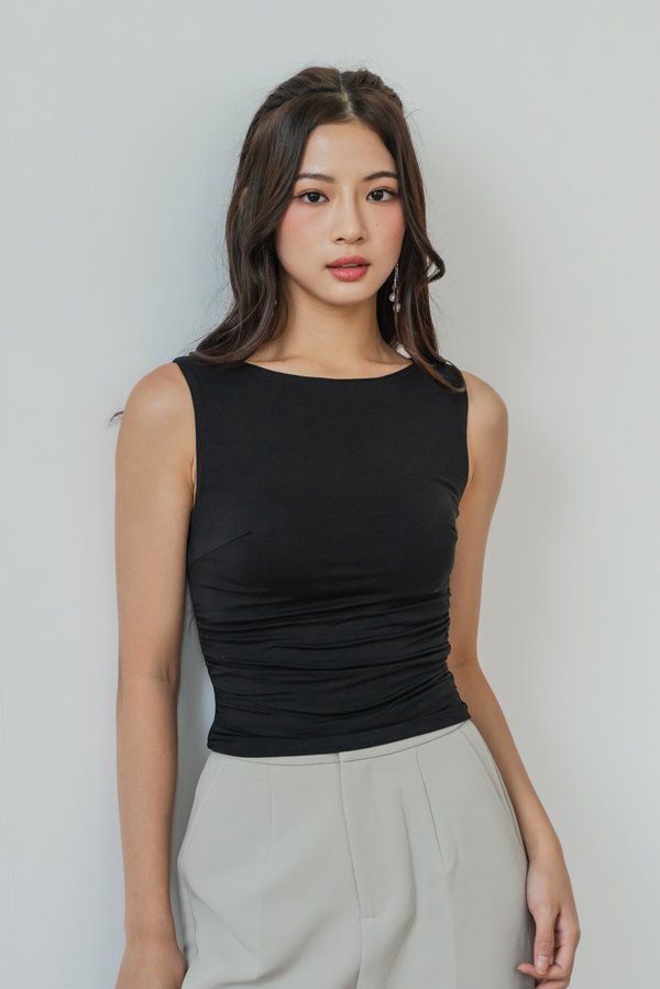 Rory Boat Neck Sleeveless Padded Top (Black) Rory Boat Neck Sleeveless Padded Top (Black)