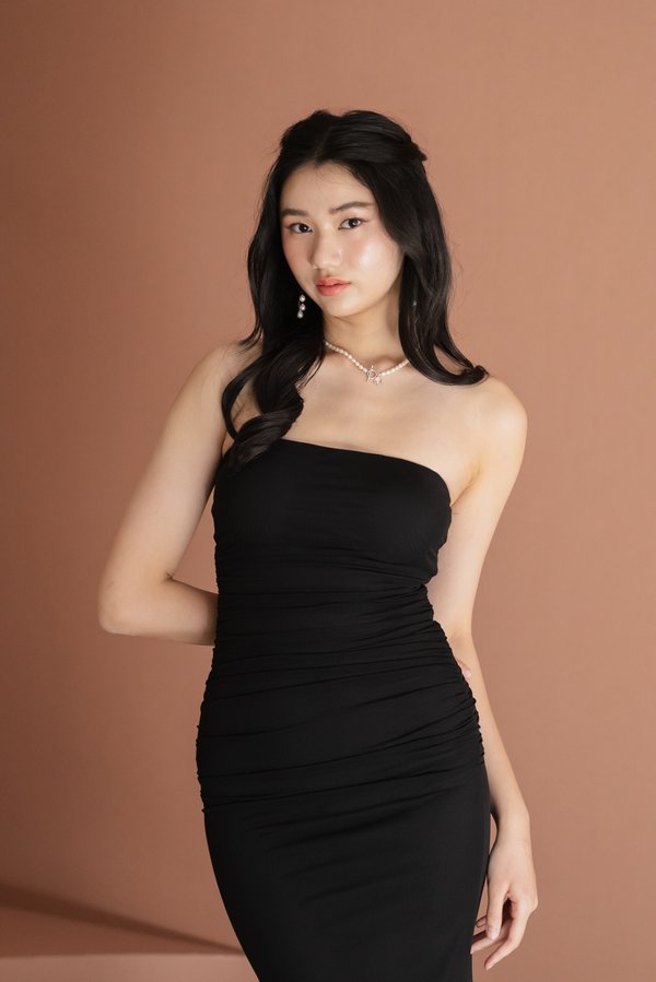 Seraphie Straight Cut Mesh Padded Dress (Black)
