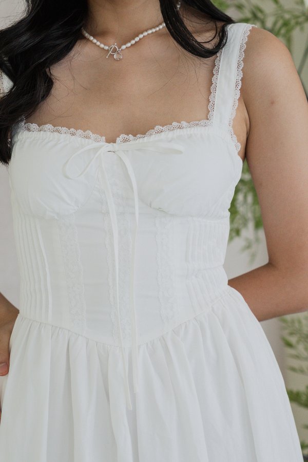 Amaris Padded Bustier Lace Midi Dress (White)