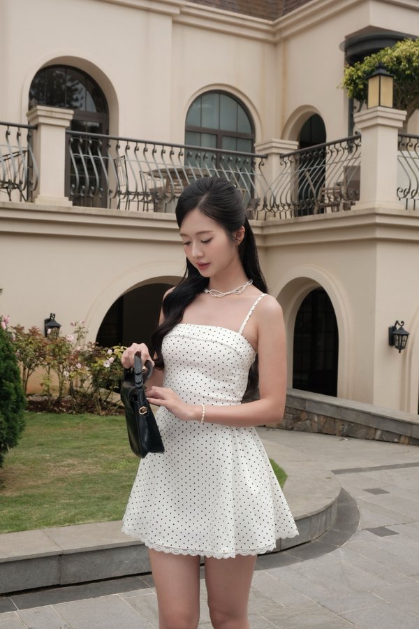 Paisley Overlap Lace Padded Dress (White Polka) Paisley Overlap Lace Padded Dress (White Polka)