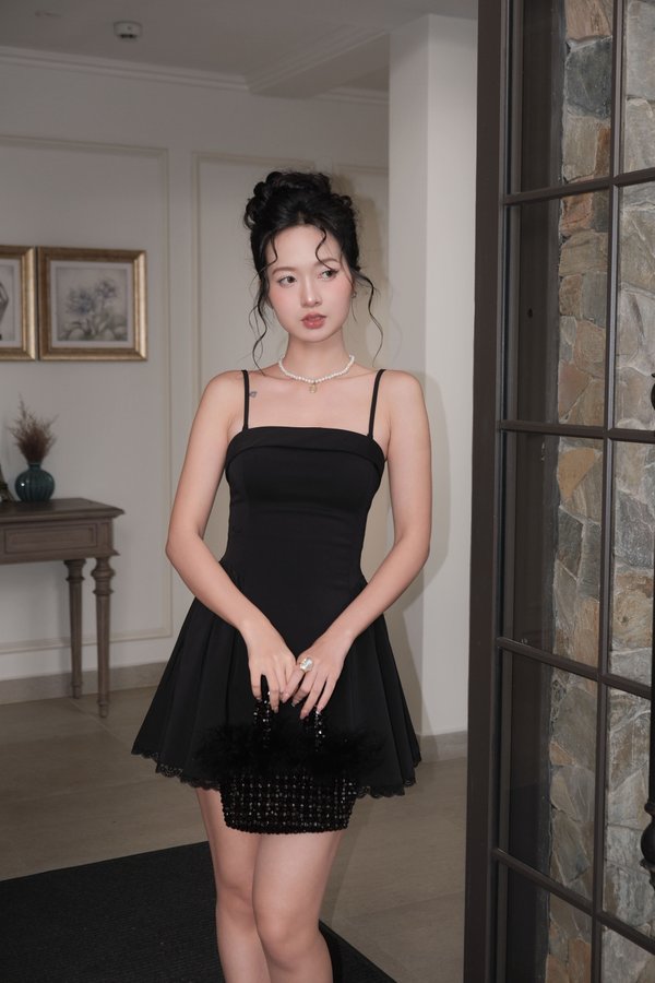 Paisley Overlap Lace Padded Dress (Black Solid)