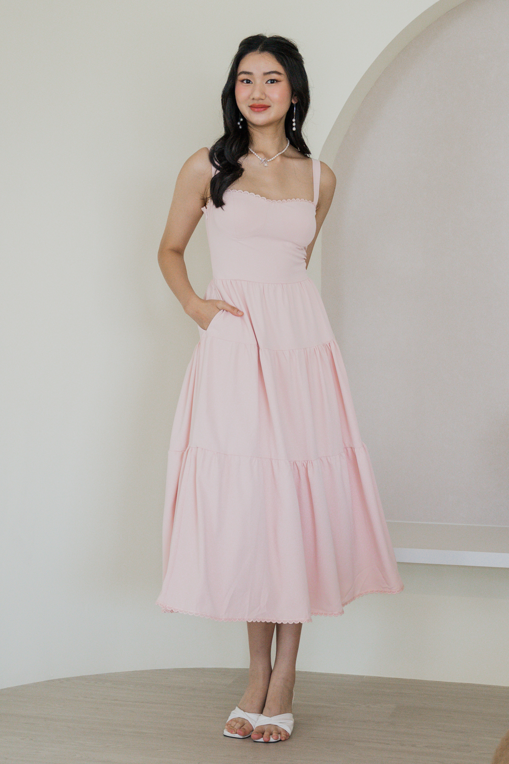 Selene Vintage Lace Dress (Pink Solid)