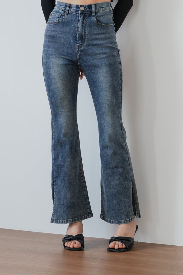 [PREORDER] Holly Slit Hem Jeans