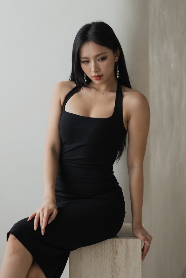Zolani Padded Halter Midi Dress (Black) Zolani Padded Halter Midi Dress (Black)