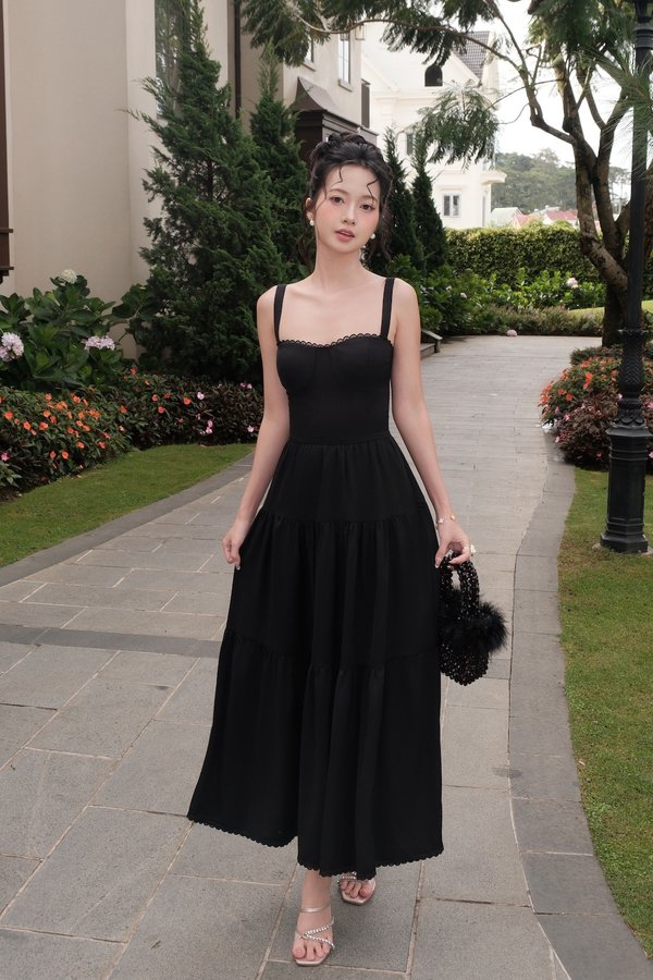 Selene Vintage Lace Dress (Black Solid) Selene Vintage Lace Dress (Black Solid)