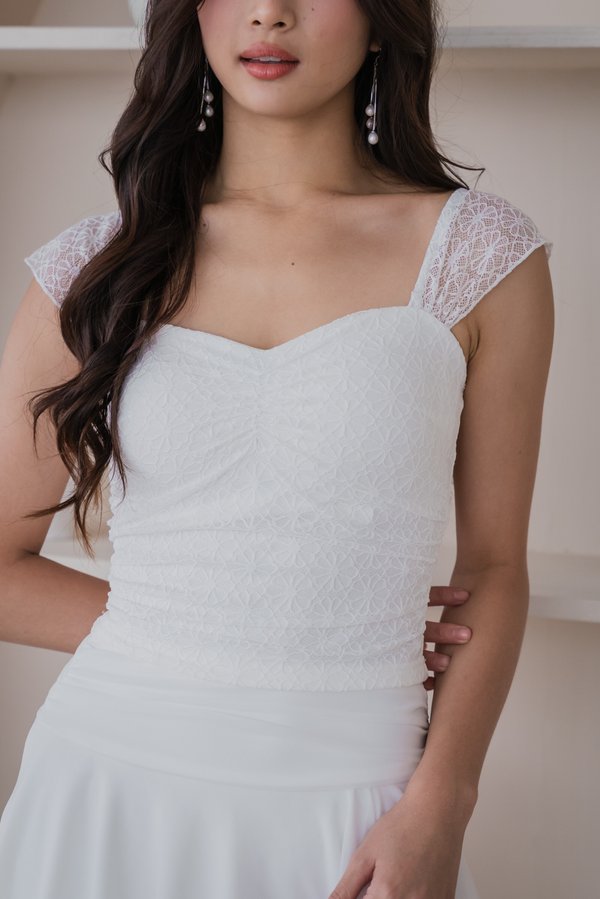 Tami Flower Lace Padded Top (White) Tami Flower Lace Padded Top (White)