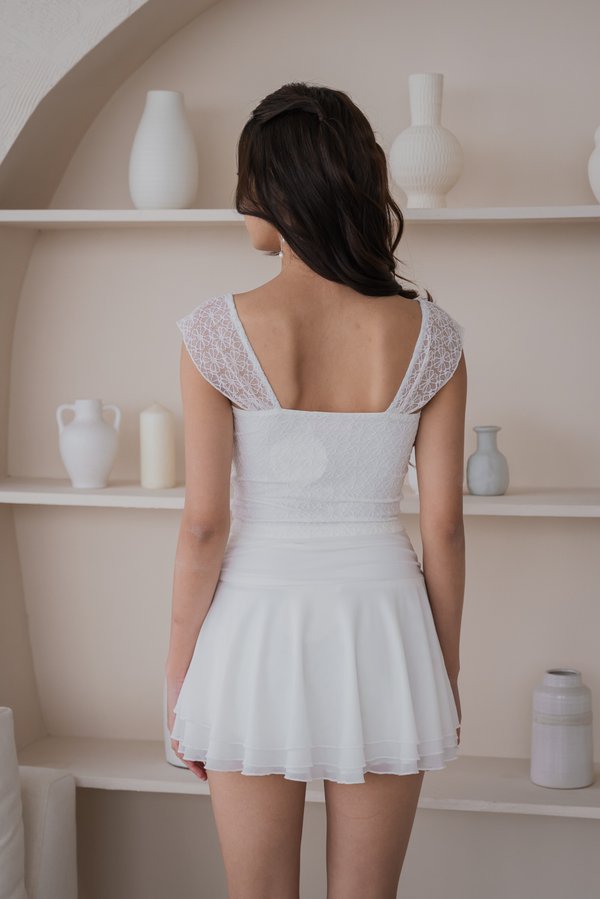 Tami Flower Lace Padded Top (White) Tami Flower Lace Padded Top (White)