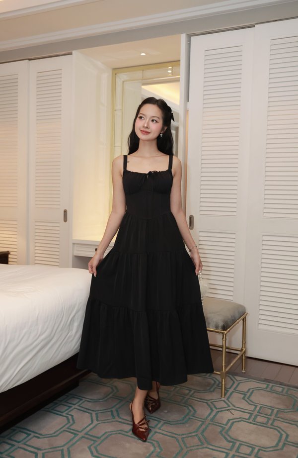 Suzie Padded Midi Dress (Black) Suzie Padded Midi Dress (Black)