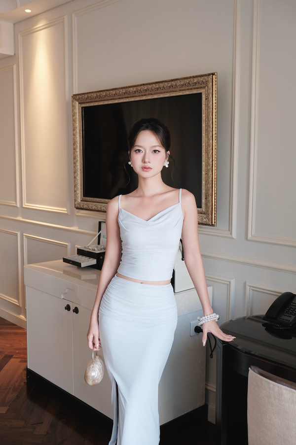 Rosie Cowl Neck Mesh Padded Top