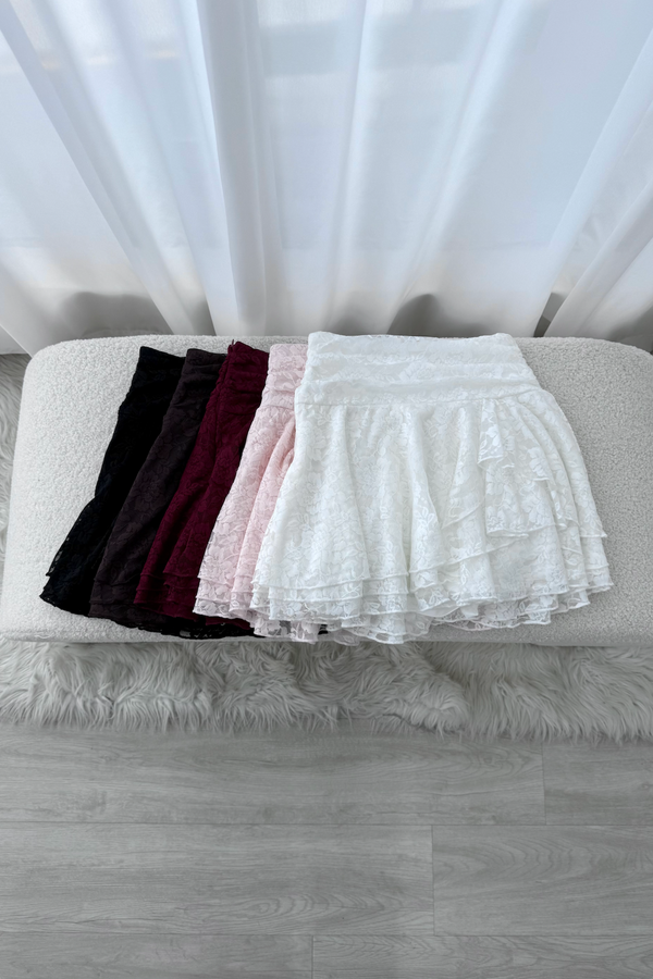 Aureline Lace Ruffle Skorts