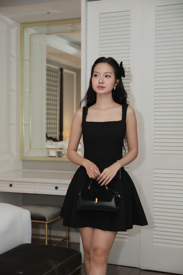 *Premium Luxe* Noelle Padded Romper Dress