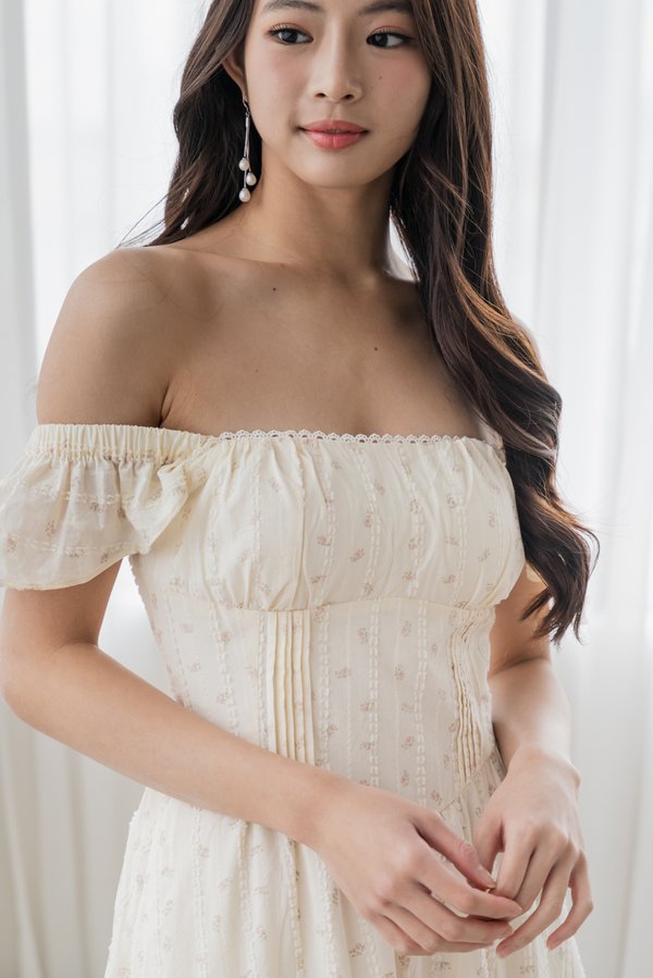 Avianna Ruffle Sleeve Padded Dress