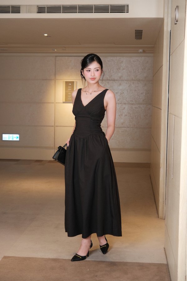 Evangeline V Neck Padded Maxi Dress