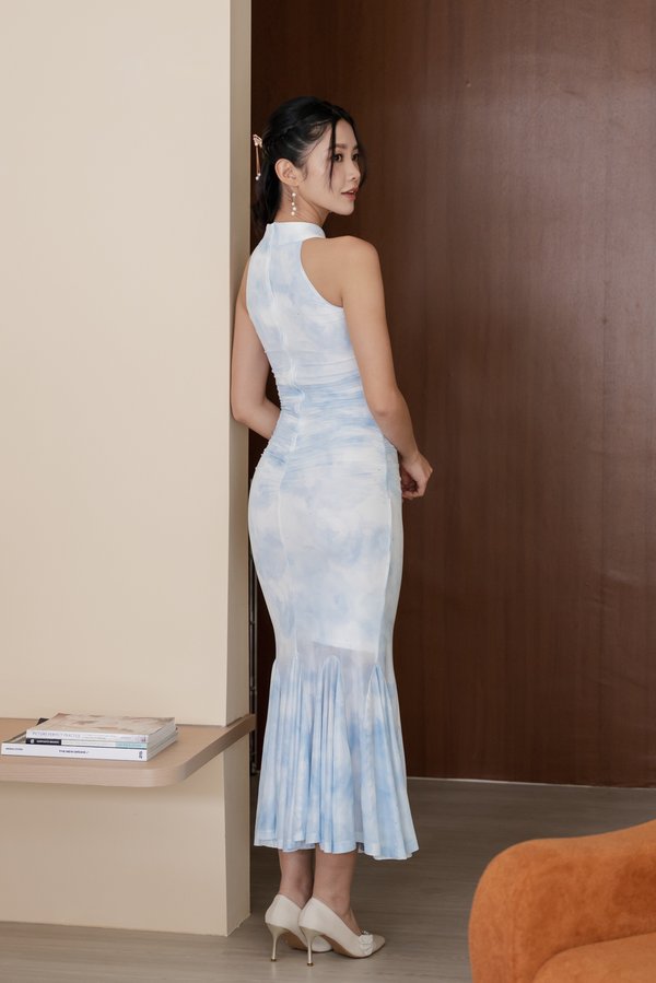 [DEFECT] Yu Padded Watercolour Maxi Qipao (Twilight Blue, M)