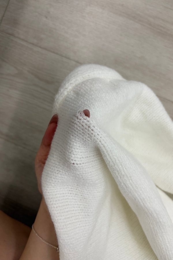 [DEFECT] Whitney Puffy Cardigan (White, M/L)