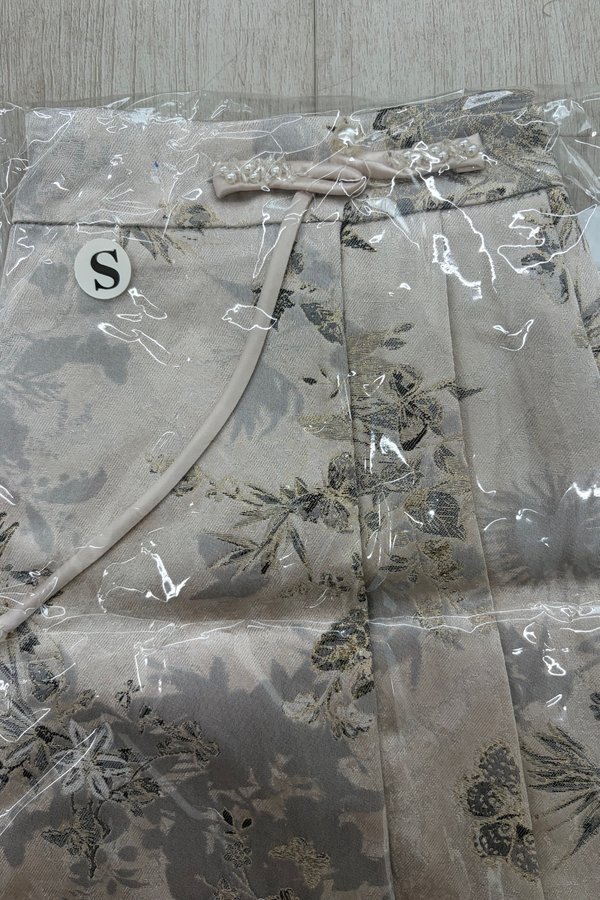 [DEFECT] Rui Jacquard Pleated Skorts (Black, S)