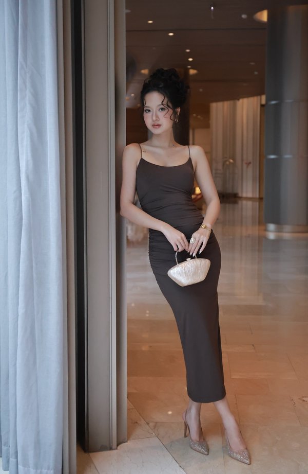 Kelsey Scoop Neck Midi Padded Dress