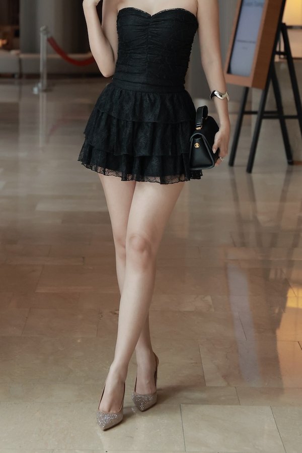 Vianne Tiered Lace Skorts