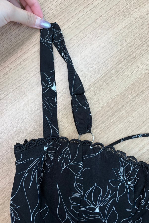 [DEFECT] Selene Lace Midi Padded Dress (Art X Black, M)