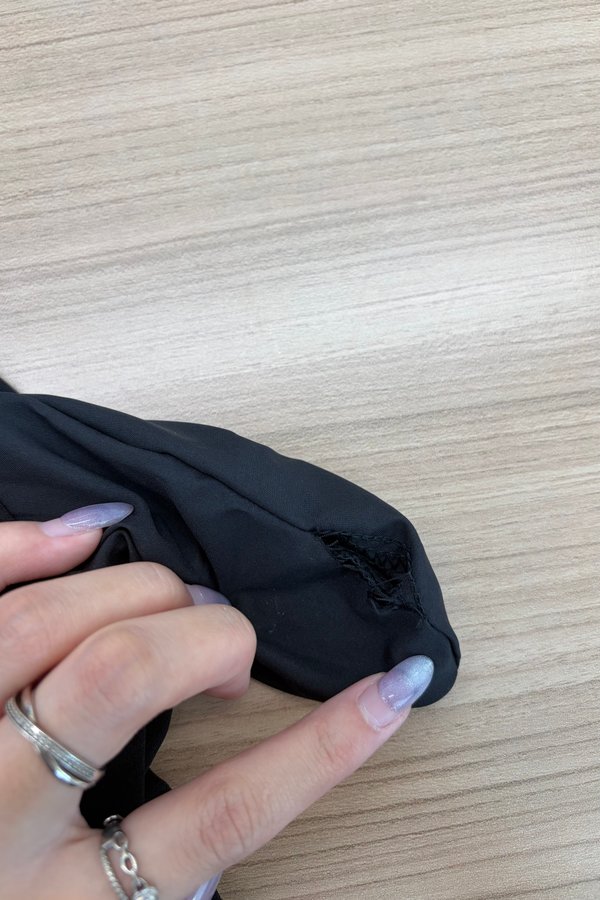 [DEFECT] Ericia Tapered Pleated Pants (Black, XS)
