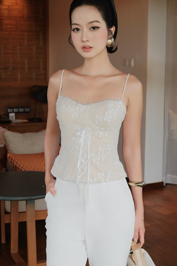 Jennifer Lace Coreset Padded Top